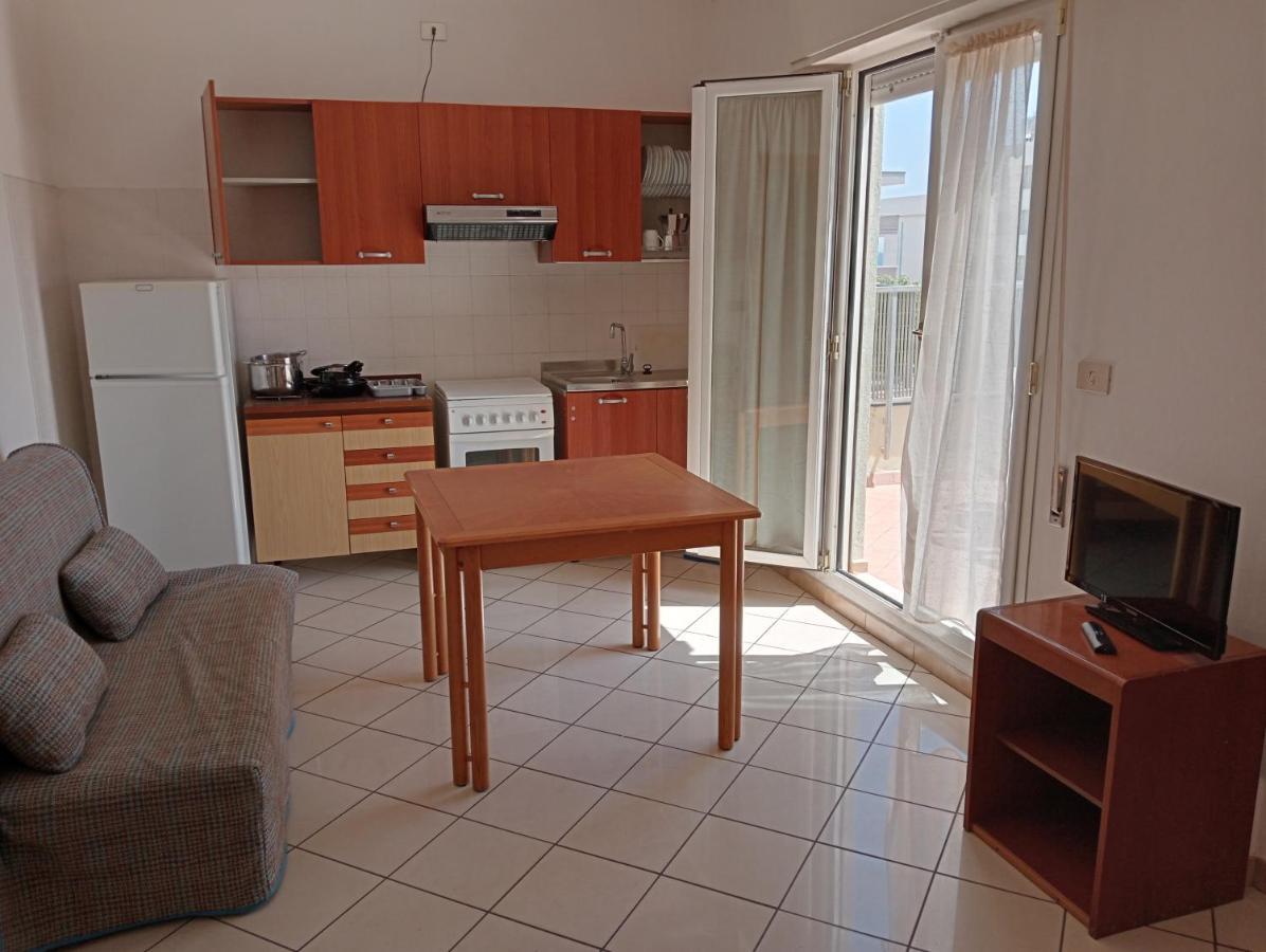 Appartamenti Carlotta Rimini Exterior foto
